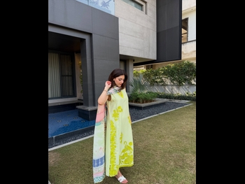  alt="Mehreen Pirzada"