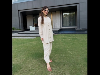  alt="Mehreen Pirzada"