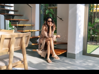  alt="Shriya Saran"