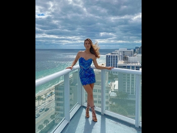  alt="Natalie Friedman"