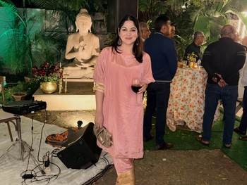 Navchetan Benipal Shukerchakya