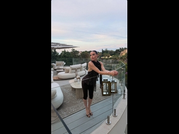  alt="Capucine Anav"