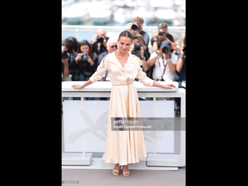  alt="Alicia Vikander"