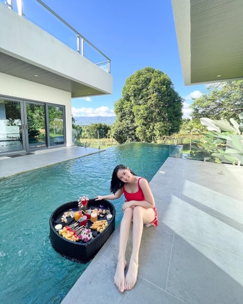 Mikee Quintos