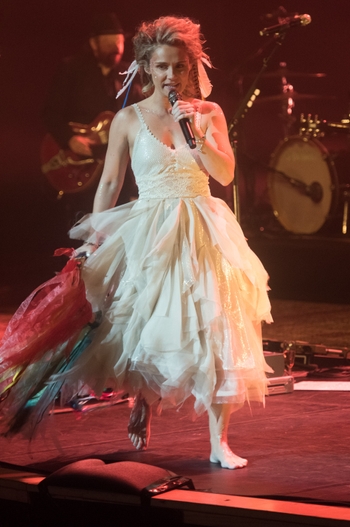 Clare Bowen