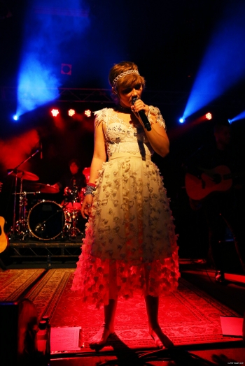 Clare Bowen