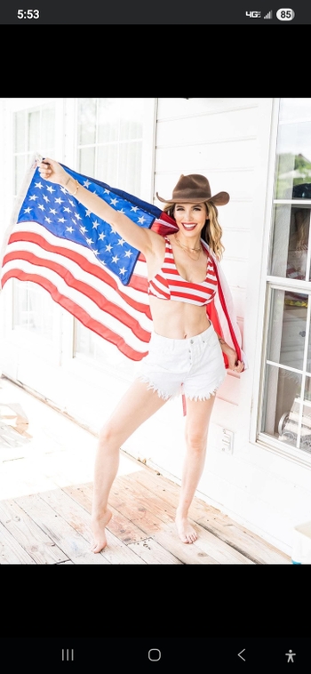 Christy Carlson Romano
