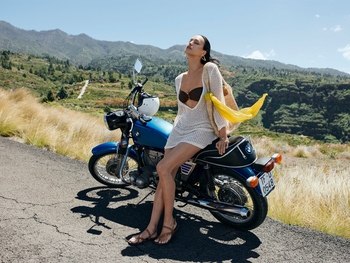  alt="Irina Shayk"