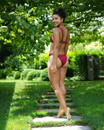 Hannah Bronfman