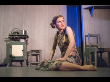  alt="Louise Brealey"