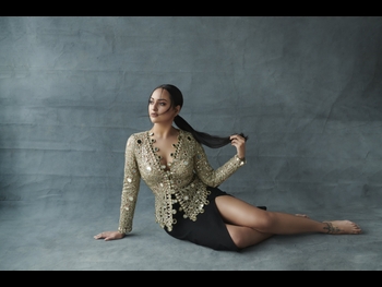  alt="Sonakshi Sinha"
