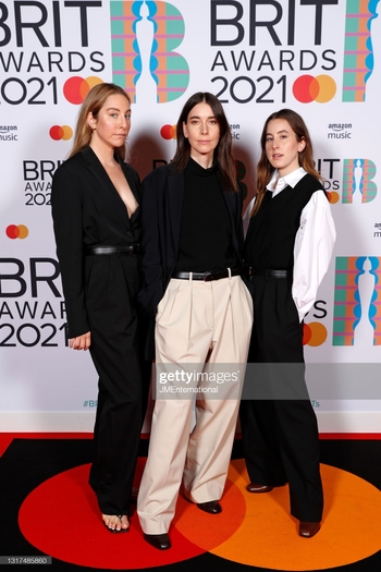 Este Haim