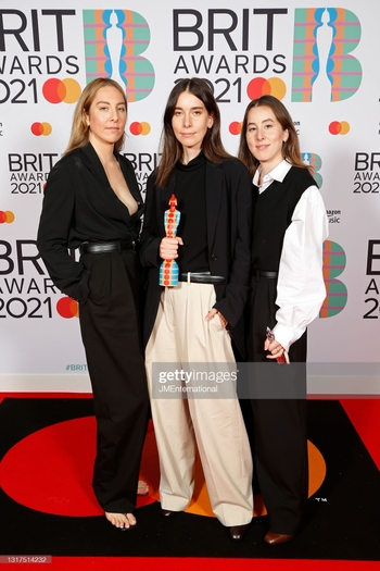 Este Haim