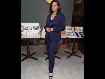  alt="Constance Marie (i)"