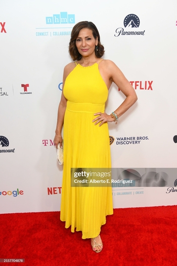 Constance Marie (I)