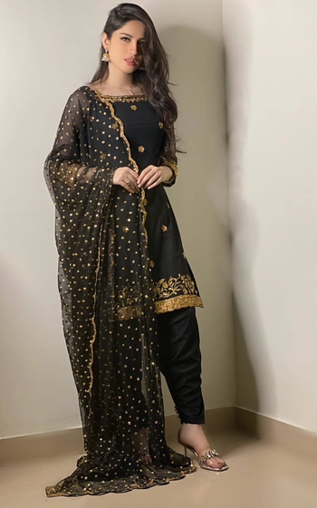 Neelam Muneer