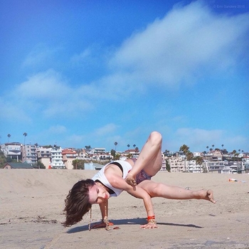 Erin Sanders