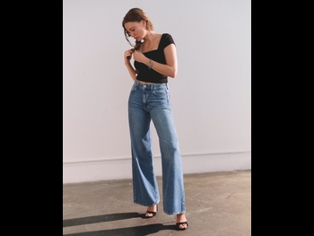  alt="Serenay Sarikaya"