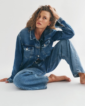 Serenay Sarikaya