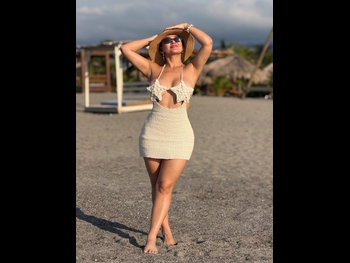  alt="Milagros Flores"