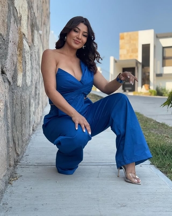 Milagros Flores