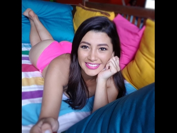  alt="Milagros Flores"