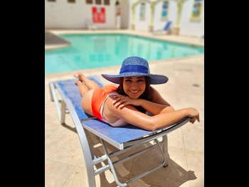  alt="Milagros Flores"