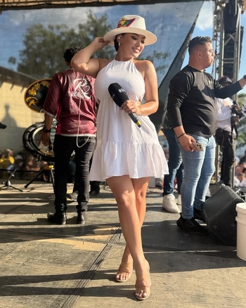 Milagros Flores
