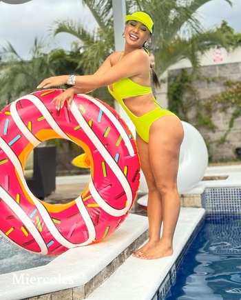 Milagros Flores