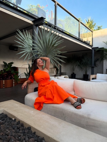 Milagros Flores