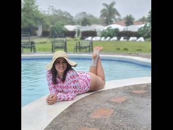  alt="Milagros Flores"