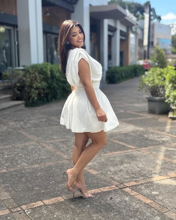 Milagros Flores