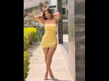  alt="Milagros Flores"