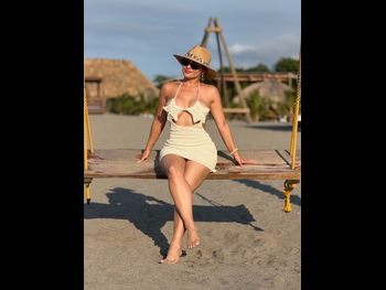  alt="Milagros Flores"
