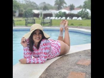  alt="Milagros Flores"