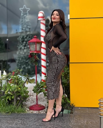 Milagros Flores