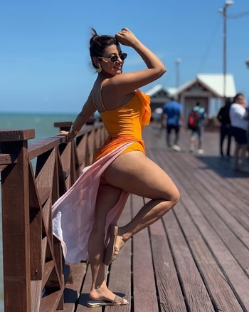 Milagros Flores