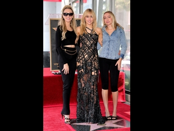  alt="Tish Cyrus"