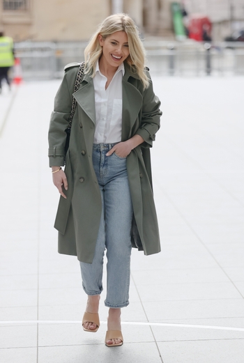 Mollie King (III)