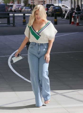 Mollie King (III)