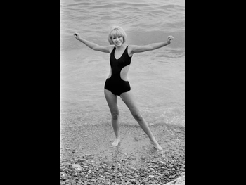  alt="Mireille Darc"