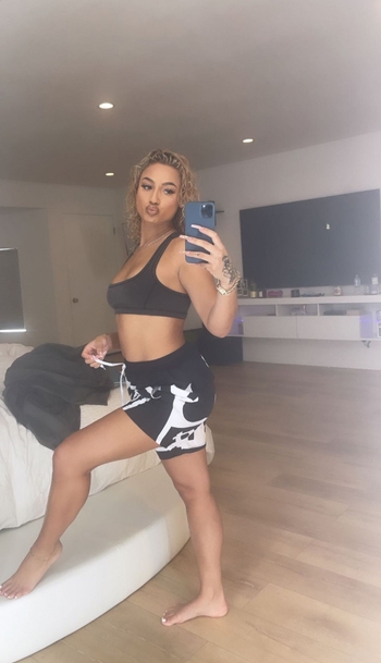 DaniLeigh