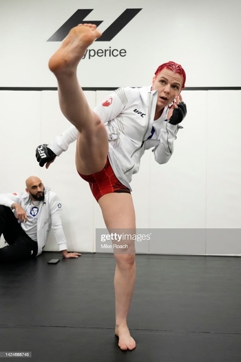 Gillian Robertson