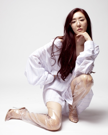 Tiffany Hwang