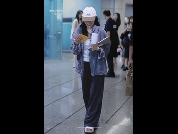 alt="Tiffany Hwang"