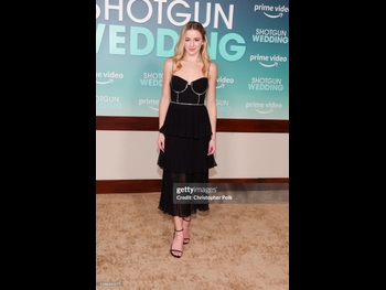  alt="Chloe Lukasiak"