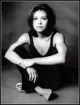 Nia Peeples