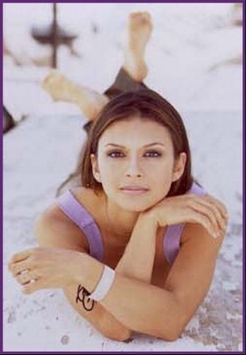 Nia Peeples