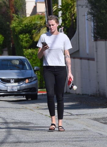 Ireland Baldwin