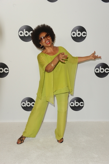 Jenifer Lewis